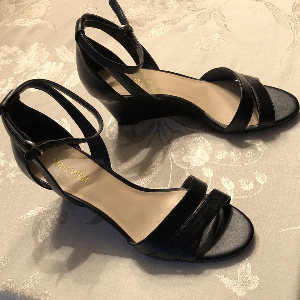 Nine West Black Wedge Sandals for Women